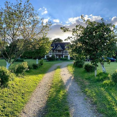 Manoir Melphil Bed & Breakfast Saint-Etienne-la-Thillaye Exterior photo