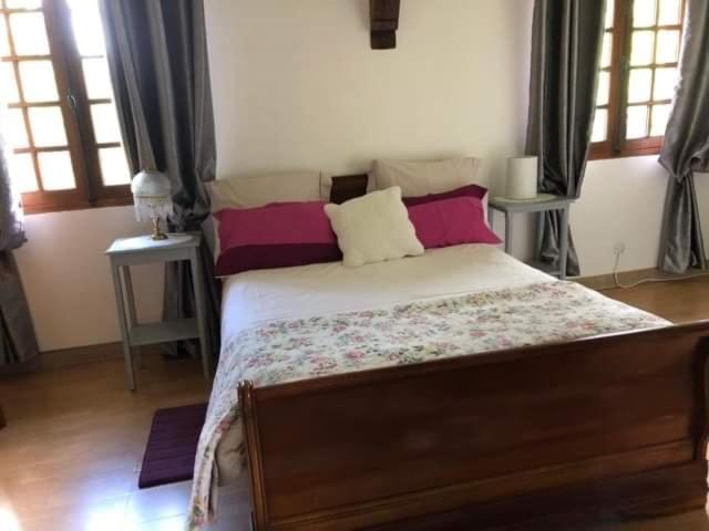 Manoir Melphil Bed & Breakfast Saint-Etienne-la-Thillaye Exterior photo
